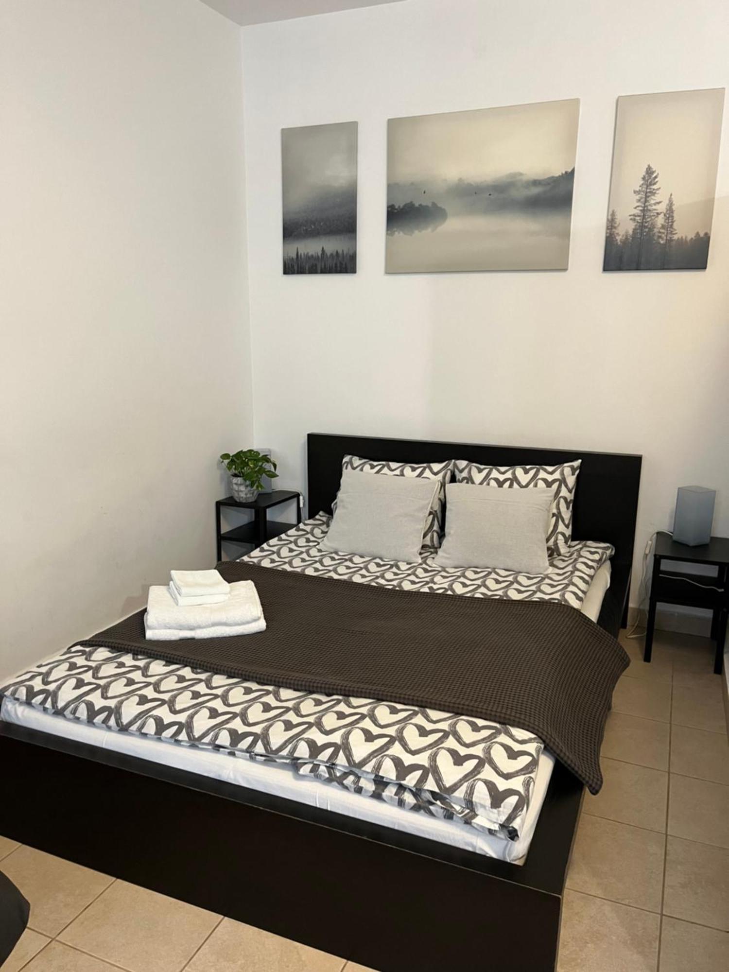 Center With Optional Garage Apartment *